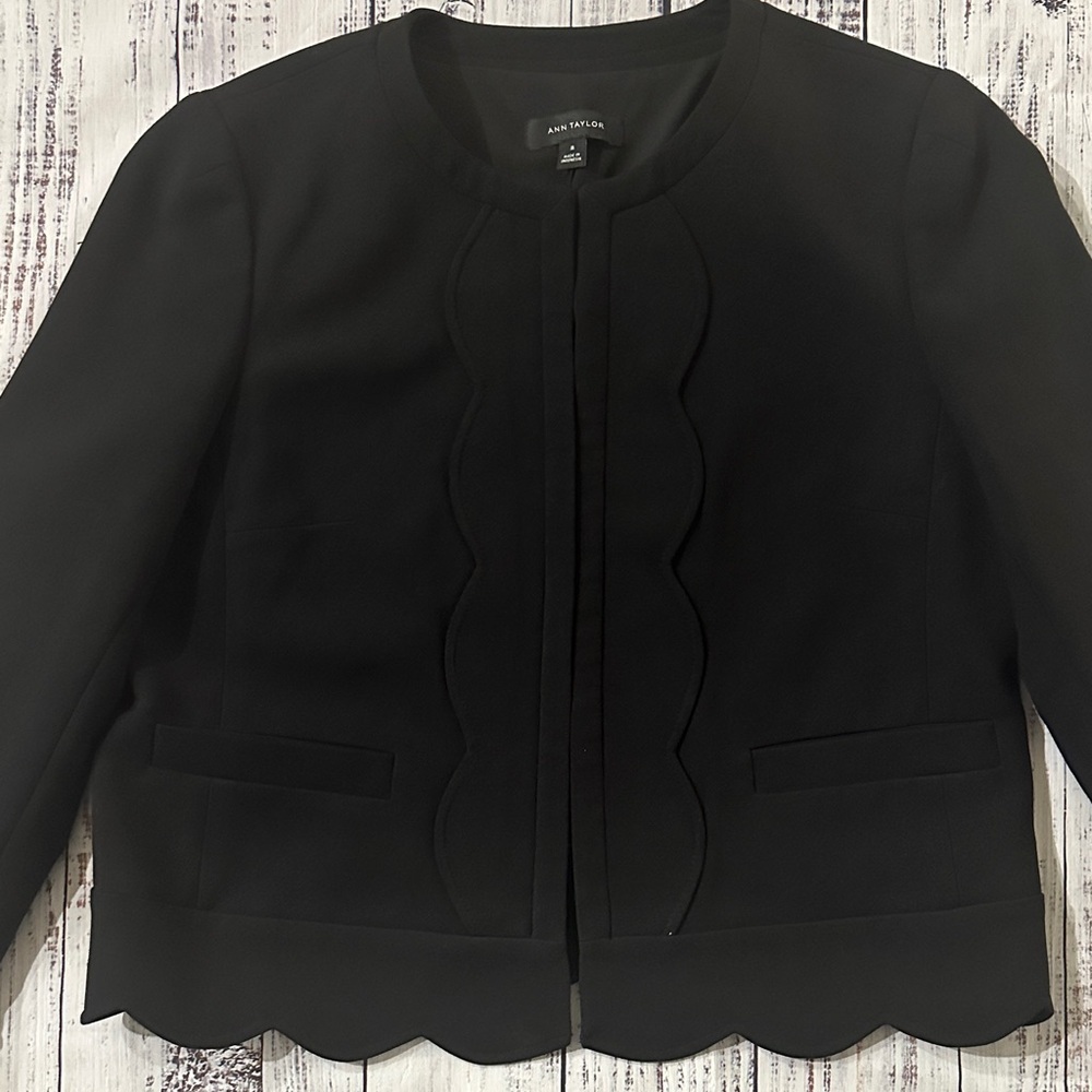 Ann Taylor Black Collarless Scalloped Blazer Sz. M - Picture 9 of 12